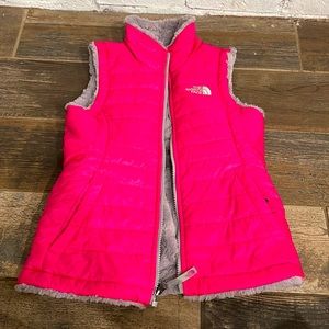 Reversible girls North Face vest. Size 7/8